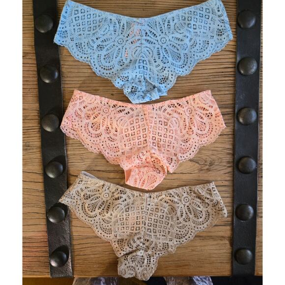 Victoria's Secret Lace Dream Angels Cheeky Panty Bundle Sz XS New 3 pieces - Picture 4 of 4